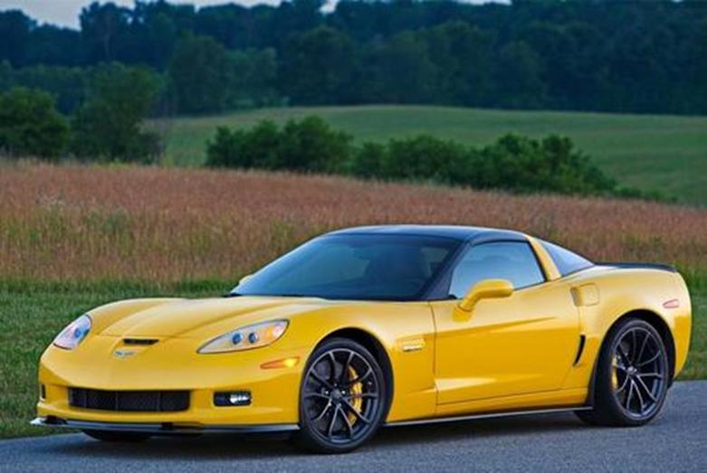 雪佛兰Corvette Z06在加州被侦察到看起来很宽很有攻击性