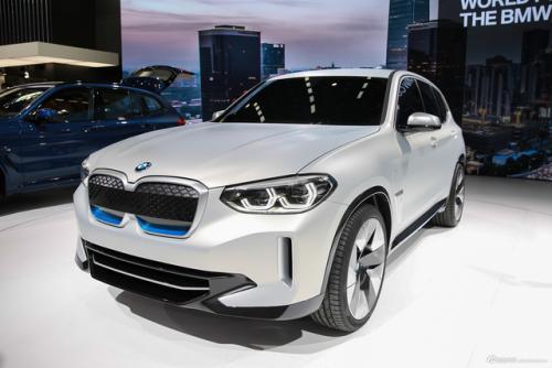 BMW iX3的精美新车轮帮助其续航6英里