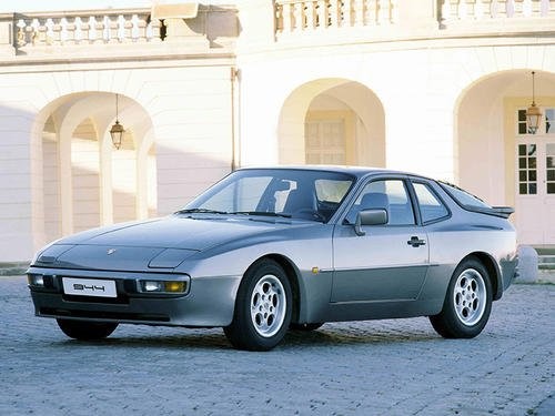 现代化的Porsche 944外观时尚橡胶鸭尾扰流板脱颖而出