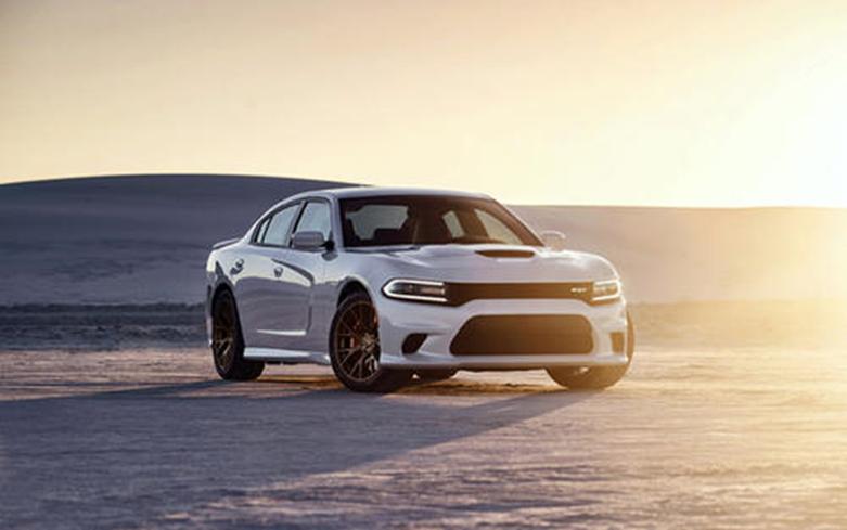 道奇Charger SRT Hellcat宽体具有AWD双涡轮V8发动机