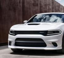 道奇Charger SRT Hellcat宽体具有AWD双涡轮V8发动机