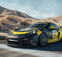 保时捷718 Cayman GT4出现在交通中PDK谣言不断增长