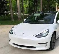 特斯拉Model 3将在自动驾驶仪关闭的情况下应用纠正性转向