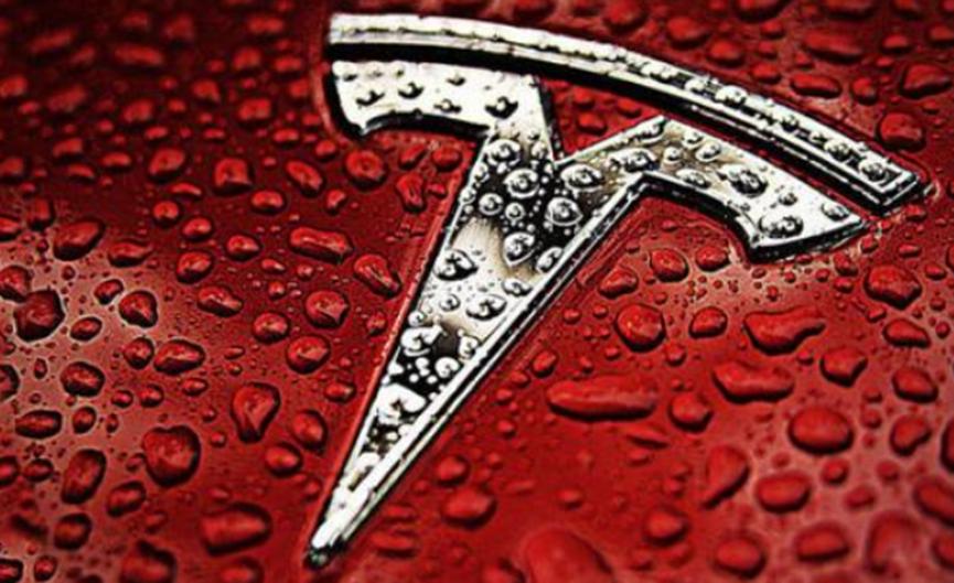 根据消费者报告 Tesla Smart Summon不可靠且容易出错