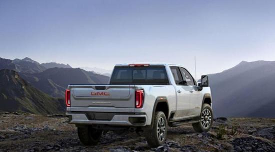 2020 GMC Sierra HD各方面都更大和更大胆