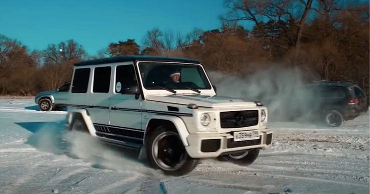 AMG G63 VS雷克萨斯LX VS途锐在白雪皑皑的拔河比赛中