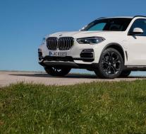 2021年宝马X5 xDrive45e PHEV首次亮相