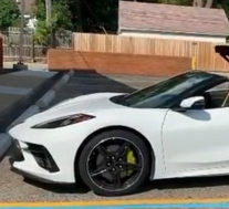 C8 Corvette敞篷车升级硬顶车顶，8月3日开始生产