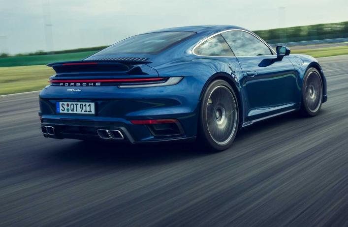 2021保时捷911 Turbo Coupe和Cabriolet可获得32马力