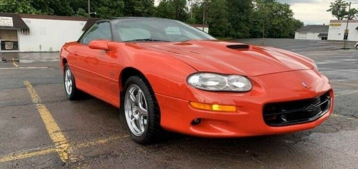 2001年雪佛兰Camaro SS被拍卖