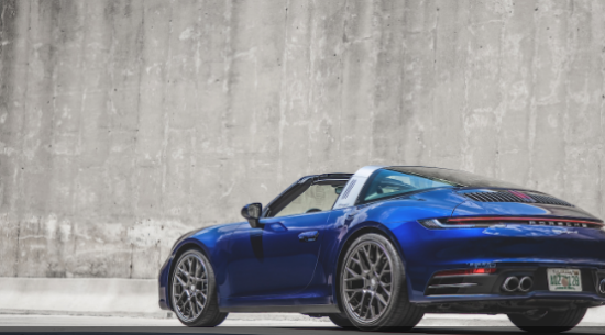 首次驾驶回顾：2021年保时捷911 Targa 4