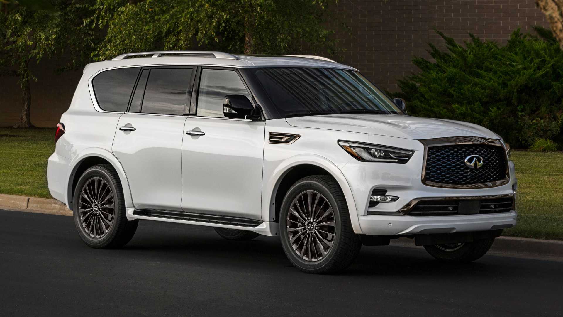 2021英菲尼迪QX80推出了新的，更豪华的旗舰配件