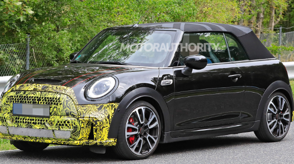 2022 Mini Convertible间谍照片：轻度的改头换面