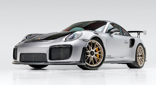 这是一辆独特的2018年保时捷GT2 RS